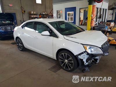 Czwarte zdjęcie samochodu z boku: 2016 BUICK VERANO SPORT TOURING VIN:1G4PW5SKXG4156361 - miniatura