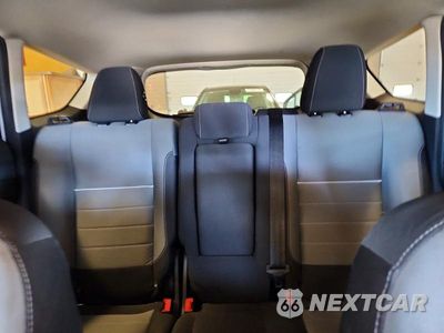 Zdjęcie 10 z 13 samochodu: 2015 FORD ESCAPE SE VIN:1FMCU0GX1FUA48298 - miniatura