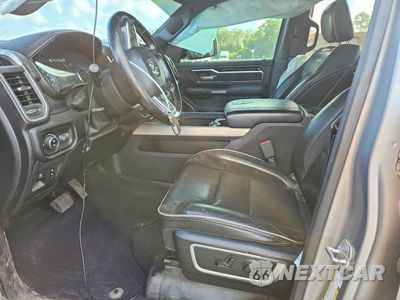 Zdjęcie 7 z 12 samochodu: 2019 RAM 1500 LARAMIE VIN:1C6SRFJT6KN807906 - miniatura