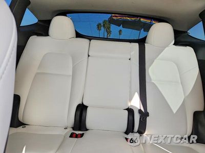 Zdjęcie 10 z 13 samochodu: 2024 TESLA MODEL Y VIN:7SAYGDEE1RF151988 - miniatura
