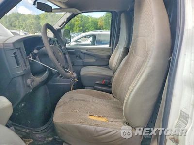 Zdjęcie 7 z 13 samochodu: 2011 CHEVROLET EXPRESS G1500 DELIVERY VAN VIN:1GCSGAFX8B1124531 - miniatura