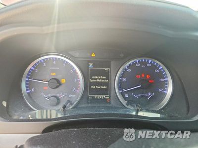 Zdjęcie 9 z 13 samochodu: 2018 TOYOTA HIGHLANDER LE VIN:5TDZARFH6JS041124 - miniatura