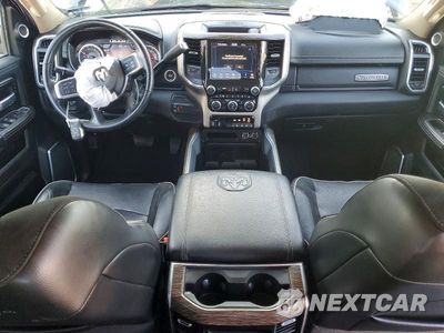 Zdjęcie 8 z 12 samochodu: 2021 RAM 2500 LARAMIE VIN:3C6UR5FL2MG591107 - miniatura