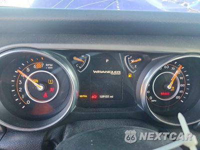 Zdjęcie 9 z 13 samochodu: 2018 JEEP WRANGLER UNLIMITED SPORT VIN:1C4HJXDN9JW283334 - miniatura