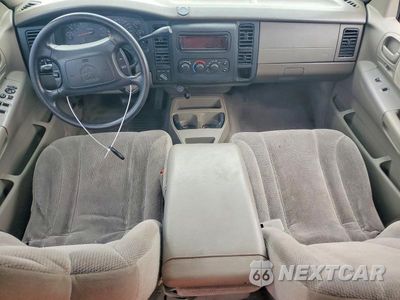 Zdjęcie 8 z 12 samochodu: 2003 DODGE DAKOTA QUAD SLT VIN:1D7HG48N83S146652 - miniatura