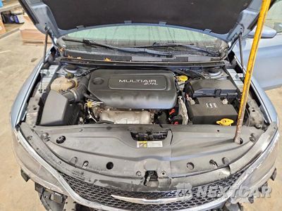 Zdjęcie 11 z 13 samochodu: 2015 CHRYSLER 200 LIMITED VIN:1C3CCCAB2FN680943 - miniatura