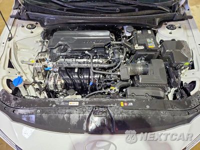 Zdjęcie 11 z 12 samochodu: 2025 HYUNDAI ELANTRA LIMITED VIN:KMHLP4DG4SU903539 - miniatura