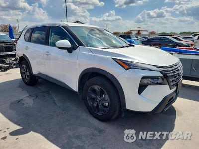 Czwarte zdjęcie samochodu z boku: 2026 NISSAN ROGUE SV VIN:5N1BT3BA7TC810232 - miniatura