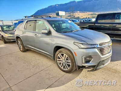 Czwarte zdjęcie samochodu z boku: 2023 CHEVROLET TRAVERSE HIGH COUNTRY VIN:1GNEVNKW0PJ286076 - miniatura