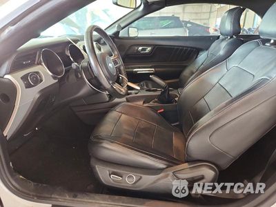 Zdjęcie 7 z 12 samochodu: 2016 FORD MUSTANG VIN:1FATP8UH7G5291655 - miniatura