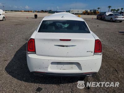 Zdjęcie 6 z 12 samochodu: 2018 CHRYSLER 300 S VIN:2C3CCABG7JH278190 - miniatura