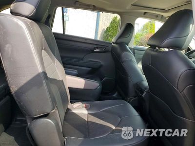 Zdjęcie 11 z 14 samochodu: 2023 TOYOTA HIGHLANDER XLE VIN:5TDKDRBH7PS503746 - miniatura