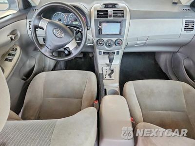 Zdjęcie 8 z 12 samochodu: 2012 TOYOTA COROLLA LE VIN:2T1BU4EE3CC874197 - miniatura