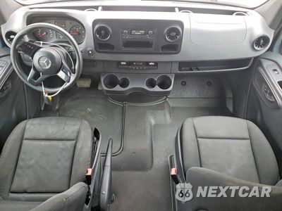 Zdjęcie 8 z 13 samochodu: 2019 MERCEDES-BENZ SPRINTER 2500/3500 DELIVERY VAN VIN:WD4PF1CD4KP128002 - miniatura