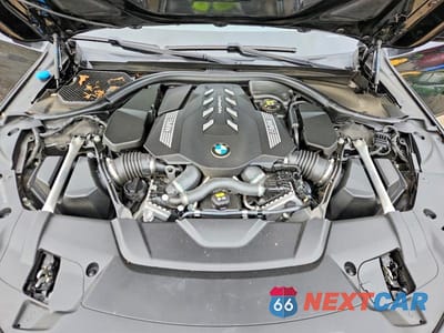 Zdjęcie 11 z 12 samochodu: 2020 BMW 750 XI VIN:WBA7U2C0XLGJ59675 - miniatura