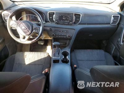 Zdjęcie 8 z 14 samochodu: 2017 KIA SPORTAGE LX VIN:KNDPMCACXH7297391 - miniatura