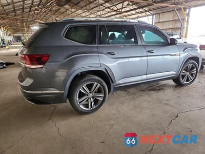 Trzecie zdjęcie samochodu z tyłu: 2019 VOLKSWAGEN ATLAS SE VIN:1V2YR2CA9KC613341 - miniatura