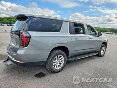 Trzecie zdjęcie samochodu z tyłu: 2026 CHEVROLET SUBURBAN K1500 LT VIN:1GNS6CKD4TR352921 - miniatura