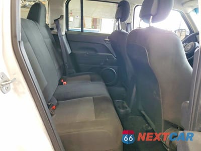 Zdjęcie 10 z 12 samochodu: 2016 JEEP PATRIOT SPORT VIN:1C4NJPBA6GD636636 - miniatura