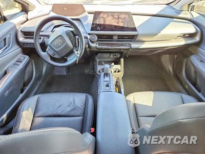 Zdjęcie 8 z 12 samochodu: 2024 TOYOTA PRIUS XLE VIN:JTDADABU2R3013438 - miniatura