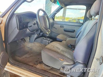 Zdjęcie 7 z 12 samochodu: 1999 TOYOTA TACOMA XTRACAB PRERUNNER VIN:4TASM92N9XZ470460 - miniatura
