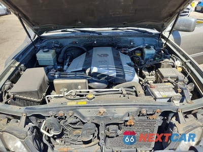 Zdjęcie 12 z 13 samochodu: 2002 LEXUS LX 470 VIN:JTJHT00W123521967 - miniatura
