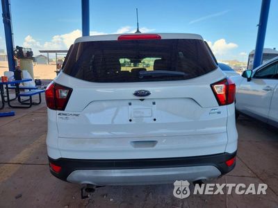 Zdjęcie 6 z 13 samochodu: 2019 FORD ESCAPE SE VIN:1FMCU9GD7KUB31478 - miniatura