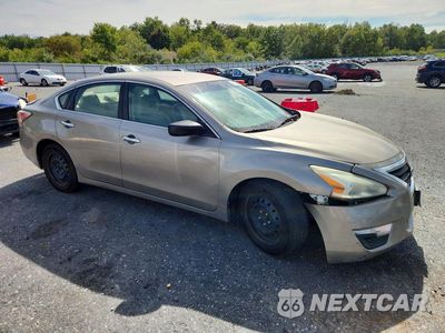 Czwarte zdjęcie samochodu z boku: 2014 NISSAN ALTIMA 2.5 S VIN:1N4AL3AP7EC201463 - miniatura
