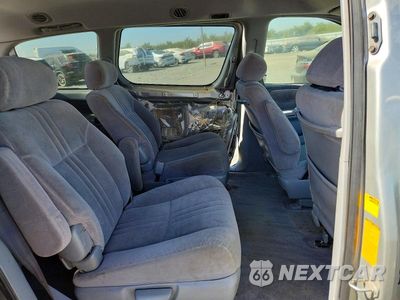 Zdjęcie 11 z 14 samochodu: 2003 TOYOTA SIENNA LE VIN:4T3ZF13C03U518417 - miniatura