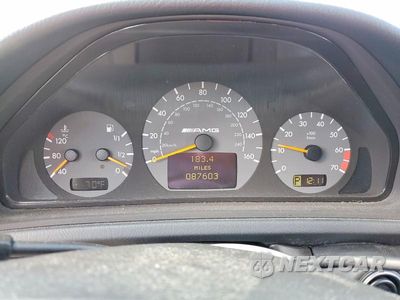 Zdjęcie 9 z 12 samochodu: 2002 MERCEDES-BENZ CLK 55 AMG VIN:WDBLJ74G62T103384 - miniatura