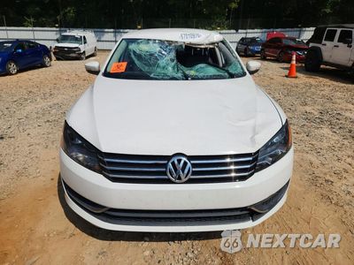 Piąte zdjęcie samochodu w środku: 2013 VOLKSWAGEN PASSAT SE VIN:1VWBH7A32DC068708 - miniatura