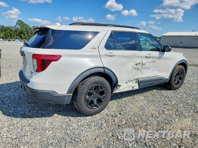 Trzecie zdjęcie samochodu z tyłu: 2023 FORD EXPLORER TIMBERLINE VIN:1FMSK8JH2PGA56427 - miniatura
