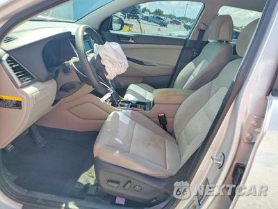Zdjęcie 7 z 12 samochodu: 2016 HYUNDAI TUCSON SE VIN:KM8J3CA48GU152234 - miniatura