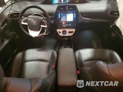 Zdjęcie 8 z 12 samochodu: 2017 TOYOTA PRIUS FOUR VIN:JTDKARFU2H3541873 - miniatura