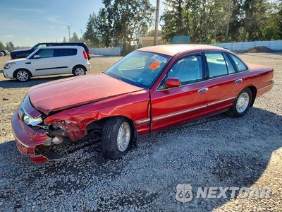 1997 FORD CROWN VICTORIA LX 2FALP74W3VX191167 - główne zdjęcie licytacji z USA - miniatura