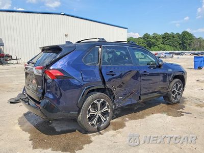 Trzecie zdjęcie samochodu z tyłu: 2024 TOYOTA RAV4 PRIME XSE VIN:JTMEB3FV5RD229977 - miniatura