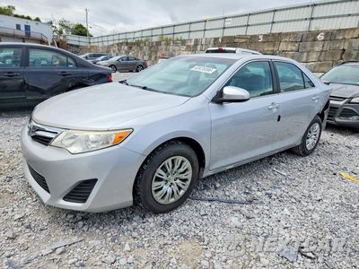 2014 TOYOTA CAMRY LE 4T1BF1FKXEU369594 - główne zdjęcie licytacji z USA - miniatura