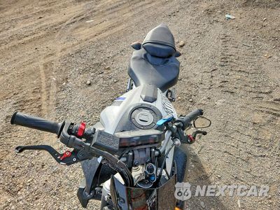 Piąte zdjęcie samochodu w środku: 2016 YAMAHA FZ07 VIN:JYARM06E4GA006740 - miniatura
