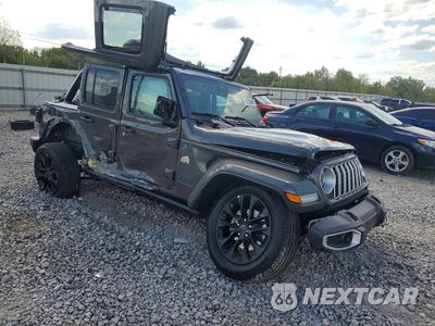 Czwarte zdjęcie samochodu z boku: 2025 JEEP WRANGLER SAHARA 4XE VIN:1C4RJXP61SW602106 - miniatura