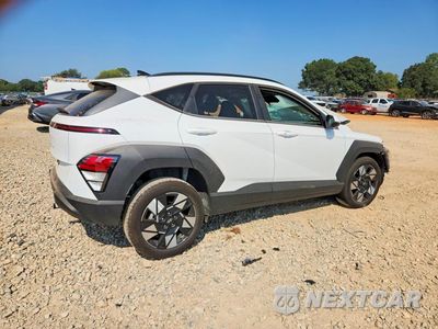 Trzecie zdjęcie samochodu z tyłu: 2025 HYUNDAI KONA SEL VIN:KM8HB3AB6SU317142 - miniatura