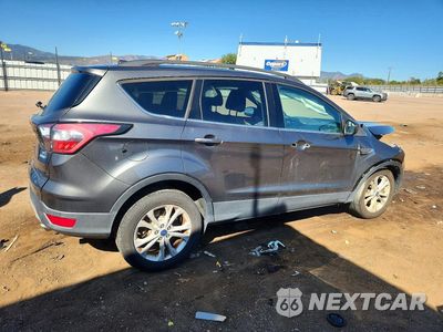 Trzecie zdjęcie samochodu z tyłu: 2017 FORD ESCAPE SE VIN:1FMCU0GD5HUD94735 - miniatura