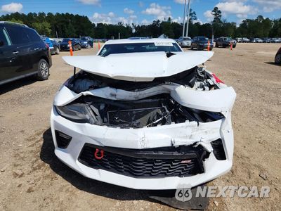 Piąte zdjęcie samochodu w środku: 2016 CHEVROLET CAMARO SS VIN:1G1FH1R74G0169532 - miniatura
