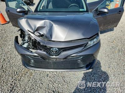 Zdjęcie 11 z 12 samochodu: 2018 TOYOTA CAMRY LE VIN:4T1B11HK1JU016201 - miniatura