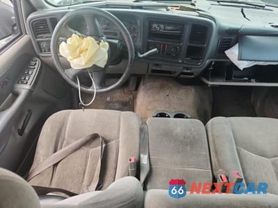 Zdjęcie 8 z 13 samochodu: 2003 CHEVROLET SUBURBAN C1500 VIN:1GNEC16Z33J202863 - miniatura