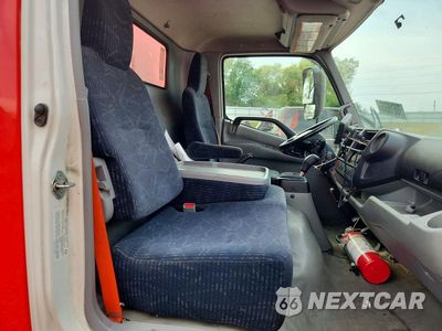 Zdjęcie 10 z 12 samochodu: 2018 HINO 195 BOX TRUCK VIN:JHHSDM2H5JK006340 - miniatura