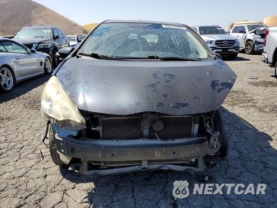 Piąte zdjęcie samochodu w środku: 2014 TOYOTA PRIUS C ONE VIN:JTDKDTB32E1081574 - miniatura