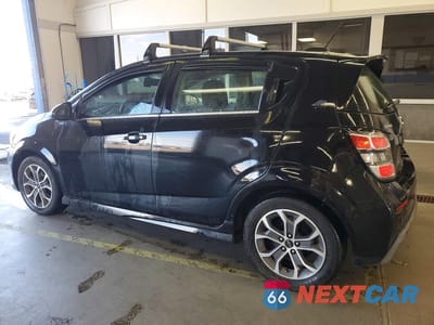 Drugie zdjęcie samochodu z przodu: 2018 CHEVROLET SONIC LT VIN:1G1JD6SGXJ4134927 - miniatura