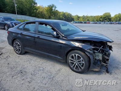 Czwarte zdjęcie samochodu z boku: 2024 VOLKSWAGEN JETTA SPORT VIN:3VWBM7BU2RM083105 - miniatura