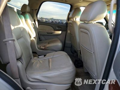 Zdjęcie 11 z 13 samochodu: 2010 CHEVROLET TAHOE K1500 LTZ VIN:1GNUKCE03AR192556 - miniatura
