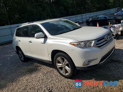 Czwarte zdjęcie samochodu z boku: 2011 TOYOTA HIGHLANDER LIMITED VIN:5TDYK3EH6BS026566 - miniatura